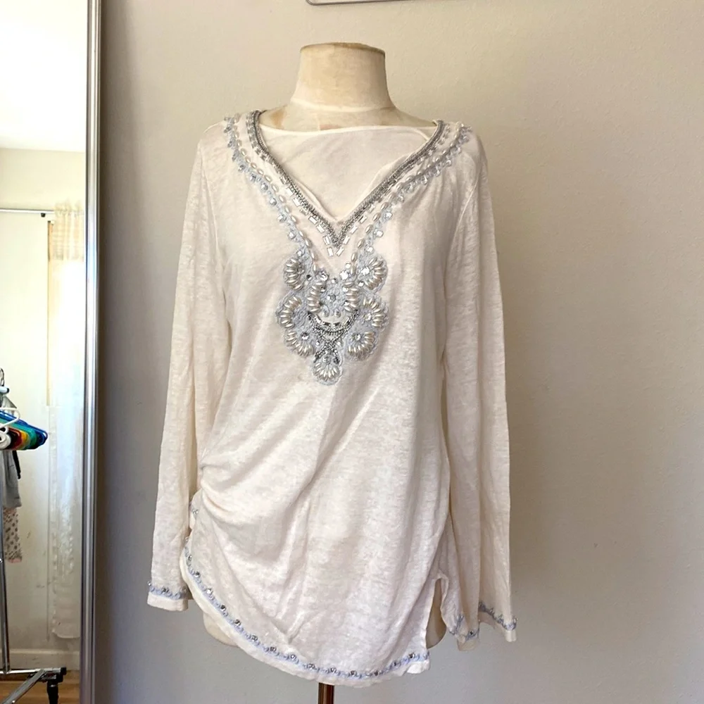 Embellished top - Picture 2 of 10